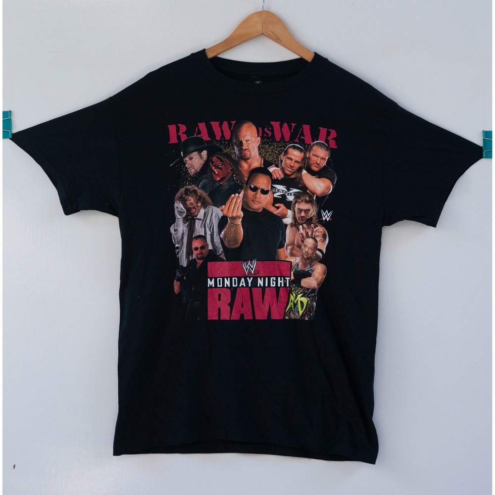 WWE Raw is War Monday Night Raw Wrestling Ripple Junction T-Shirt Size M